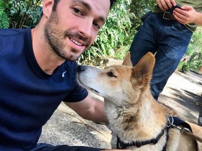 Matt Raimo. Meeting a dingo in sydney australia dec 2016.jpg