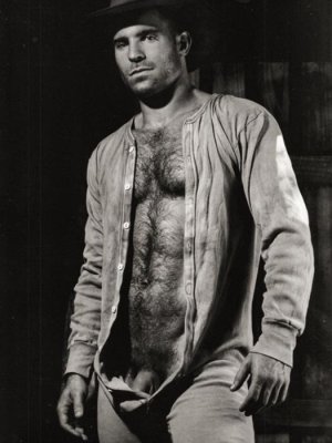 Outback Dusk photographed by Paul Freeman tumblr_nvg3fp993o1ugiy3fo1_1280.jpg