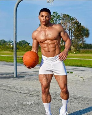 @trevorbell  @florida_photographer_904 - • • • #blackmen #sexyblackmen #sexychocolate #chocolate.jpg