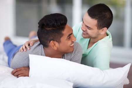 Young_gay_couple_relaxing_insert_by_bigstock.jpg