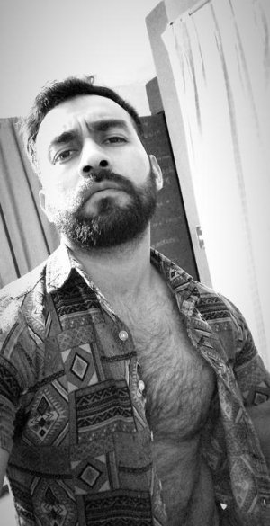 bw EQUw2isW4AAU21Z.jpg