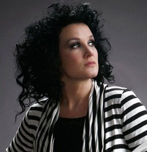 Christian singer and songwriter Plumb thought her marriage was bound for divorce until what she .jpg