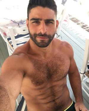 Santorini, Kamari 38477232.jpg