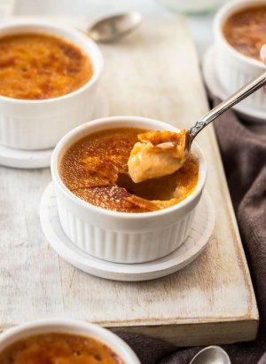 Salted-Caramel-Creme-Brulee-5.jpg
