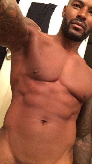 Tyson Beckford_.jpeg.jpg Tyson Beckford_.jpeg.jpg