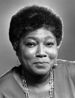 The darling Esther Rolle_ _ 29 Old School Black #actors Who Were Absolute Stunners.jpeg.jpg