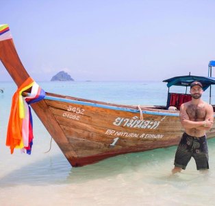 Phi Phi Islands 18513331.jpg