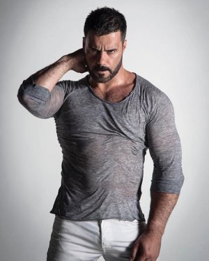 14369014 2016-09-22 TBT photoshoot may 2015 with genius tonymatey.jpg