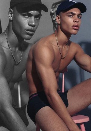 RM  looking  HOT .jpg