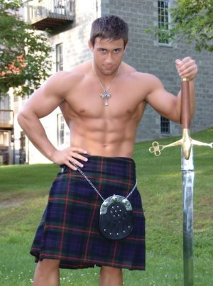 Happy St_ Patrick’s Day from Back2Stonewall.com! - HOT MEN IN KILTS PICTORIAL (NWSF)-2.jpg