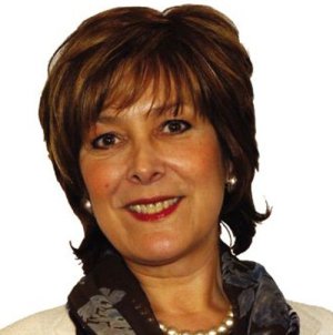 Lynda Bellingham, May 31, 1948 - October 19th 2014 (age 66)_ OBE.  A Canadian-born English actre.jpg