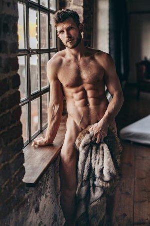 konstantin-homotography-fallstaff-01.jpg