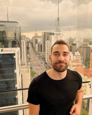 84346890 avenida paulista, sao paolo.jpg