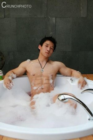 4fdbb37a9ee9a425cb7b56c7983bfba6--asian-guys-asian-men.jpg