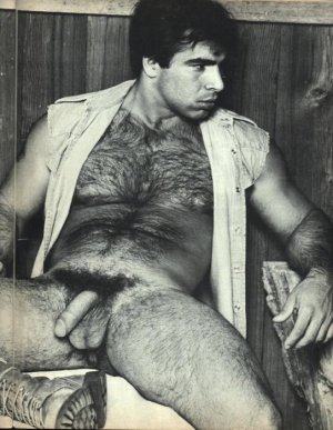 vintage-porn-magazine-446968.jpg