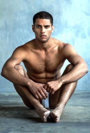 Isha Blaaker Most-Beautiful-Man-of-the-Day-20180507-03.jpg