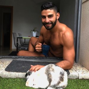 40084024 I met a new friend! Darwin.jpg