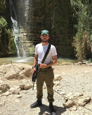 soldier 18644882 Ein Gedi, Hadarom, Israel.jpg