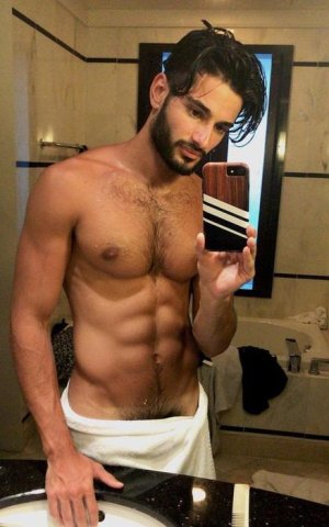 mirror selfie 1537482183.jpg