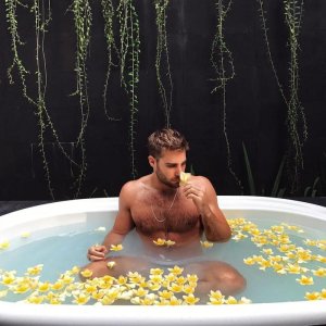 Benji Condie, Bali. Villa Sungai 39a18f99758501.jpg