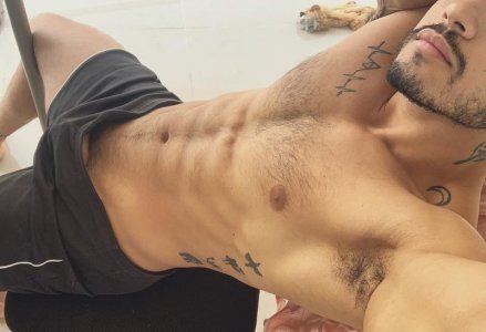 1 EVvTi4AXsAI8GaN.jpg