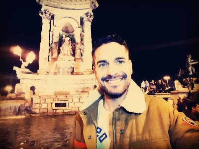 15875944 Plaça d'Espanya, Barcelona.jpg