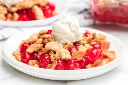 Cherry-Crumble.jpg