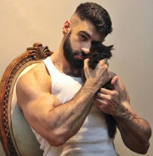 Ali Al Wawi 80762988.jpg