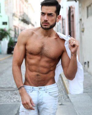 64784851 Barrio Antiguo.jpg