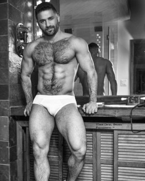 bw D2sgb75WsAEDu7d.jpg