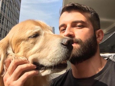 Bernardo Villas Boas. Serial Dog Kisser. Sao Paulo.jpg