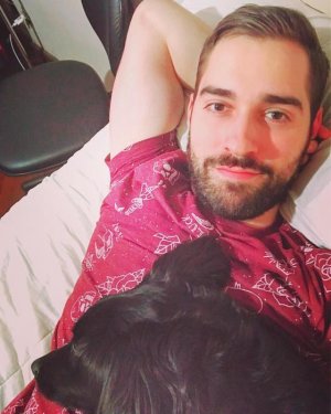 Gabriel and Charlie 32247703.jpg