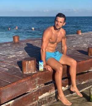 Alex Crockford 47465516.jpg