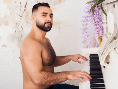 piano male-live-sex-chat-1.jpg