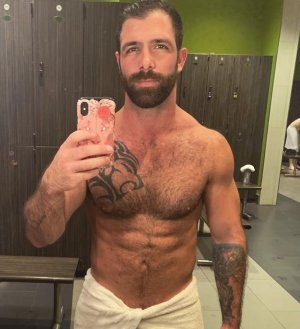 1 D6eZ0PIUYAEIPER.jpg