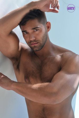 photographed by Matthew Mitchell for-Fashionably-Male5.jpg