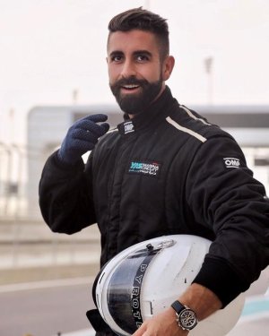 44763943 Yas Marina Circuit.jpg