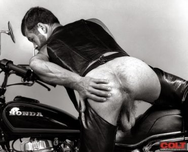 BALLS XXXXXXXXXXXXXXX.jpg