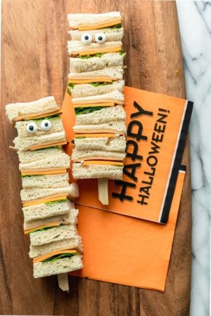Easy-Halloween-Snacks-6.jpg