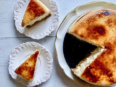 Creme Brulee Cheesecake.jpg