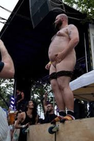 DamianAbraham01-fucked up rock grp.jpg