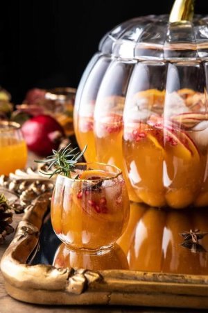 Thanksgiving-Sangria.jpg