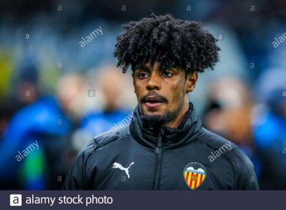 thierry-correia-valencia-cf-during-champions-league-season-201920-photo-credit-fabrizio-carabell.jpg