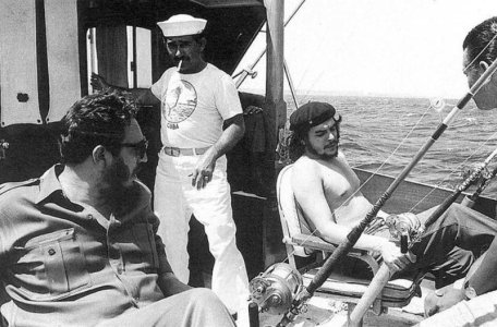 Fidel Castro  &  Che  Guevara   Fishing .jpg