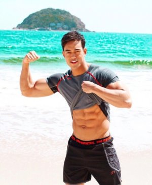 Latino Muscle (22).jpg