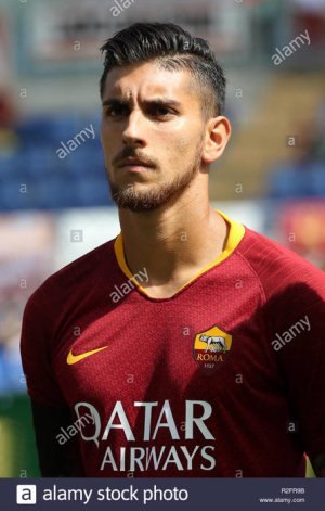italy-serie-a-tim-2018-2019-as-roma-lorenzo-pellegrini-R2FR9B.jpg