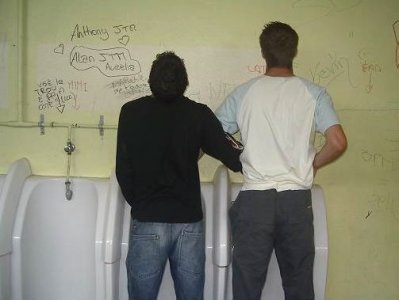 urinal01.jpg