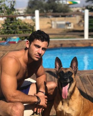 Adi Gvili and friend 40406012.jpg