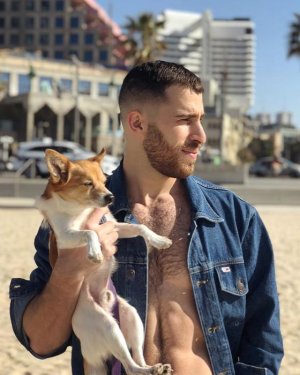 Razi Wahabi D49836608..jpg