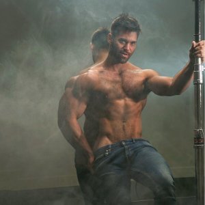 Ian Utterback photographed by Tom Cullis ET_k7RKWkAEeXMr.jpg